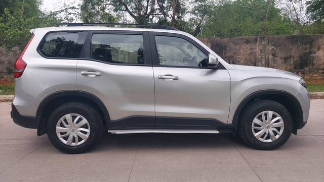https://images10.gaadi.com/usedcar_image/4601531/original/processed_e237de5a1fd322cc6d9e6c4664828067.jpg?imwidth=6401