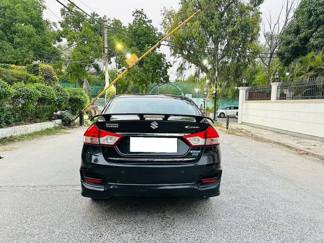 https://images10.gaadi.com/usedcar_image/4601532/original/processed_7945b5a7c1627b57c125fb73cf89af65.jpg?imwidth=6402