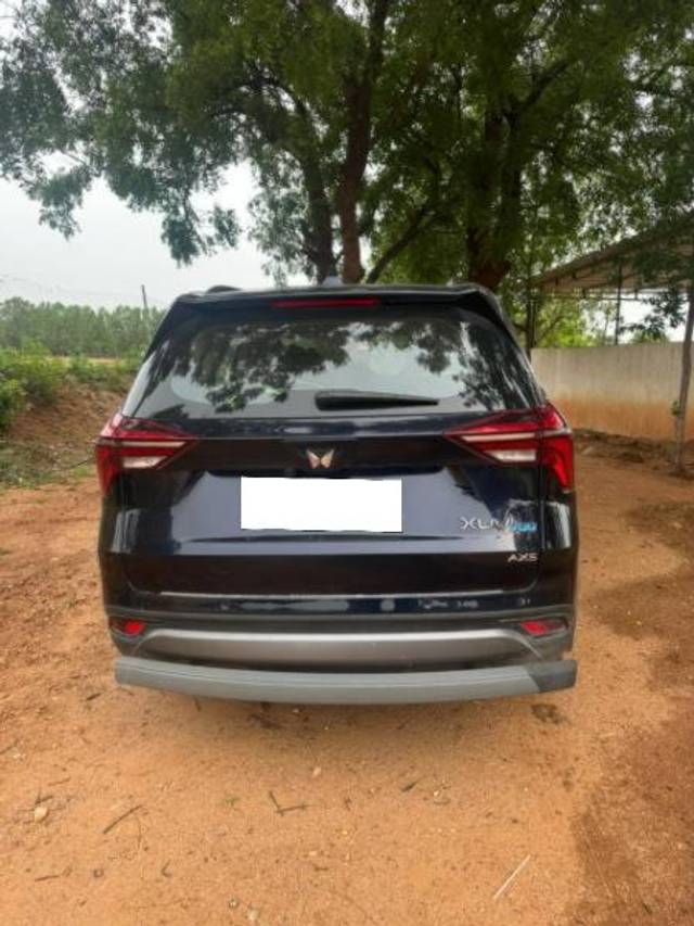 https://images10.gaadi.com/usedcar_image/4601542/original/processed_76359b04-7362-4b79-bebc-6d5a6c080110.jpeg?imwidth=6402