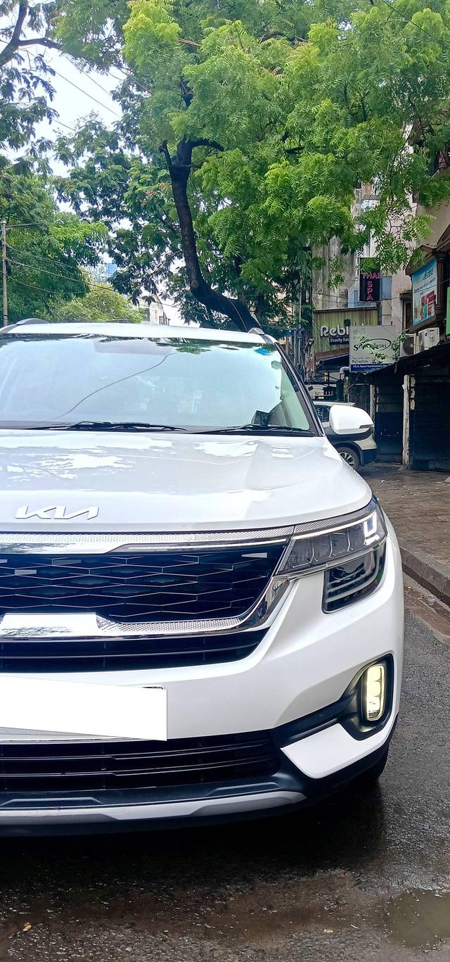 https://images10.gaadi.com/usedcar_image/4601551/original/processed_6ed4dabf03981e33cba5f3a5b5af03b6.jpg?imwidth=6400