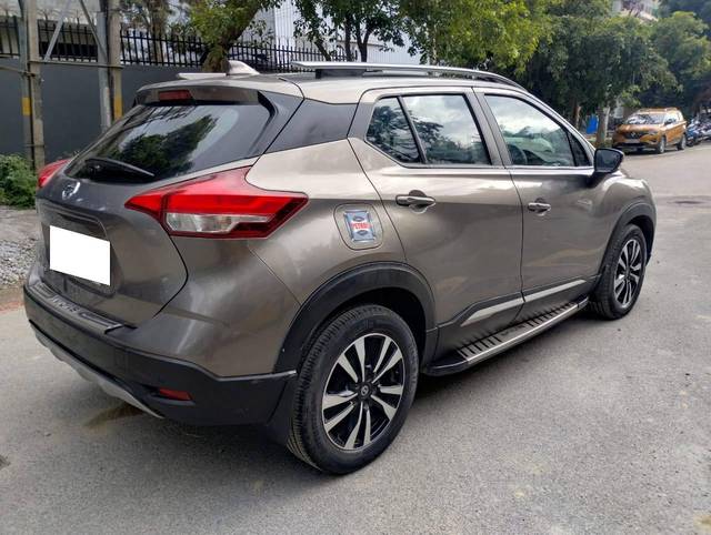 https://images10.gaadi.com/usedcar_image/4601556/original/processed_28eb00bf0675d28ad49b201c33874090.jpg?imwidth=6402