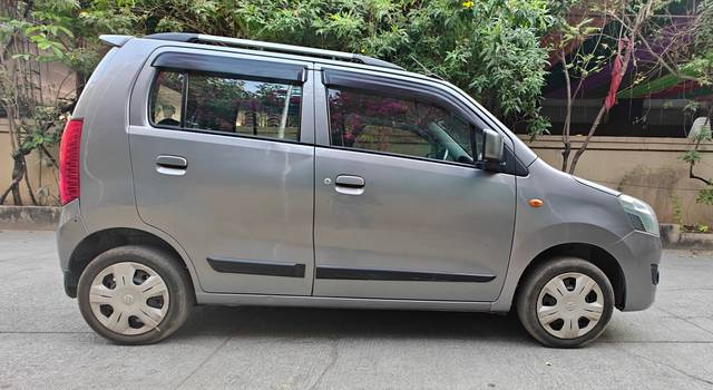 https://images10.gaadi.com/usedcar_image/4601561/original/8004633ceb99dded1748488b8b8e712c.jpg?imwidth=6401