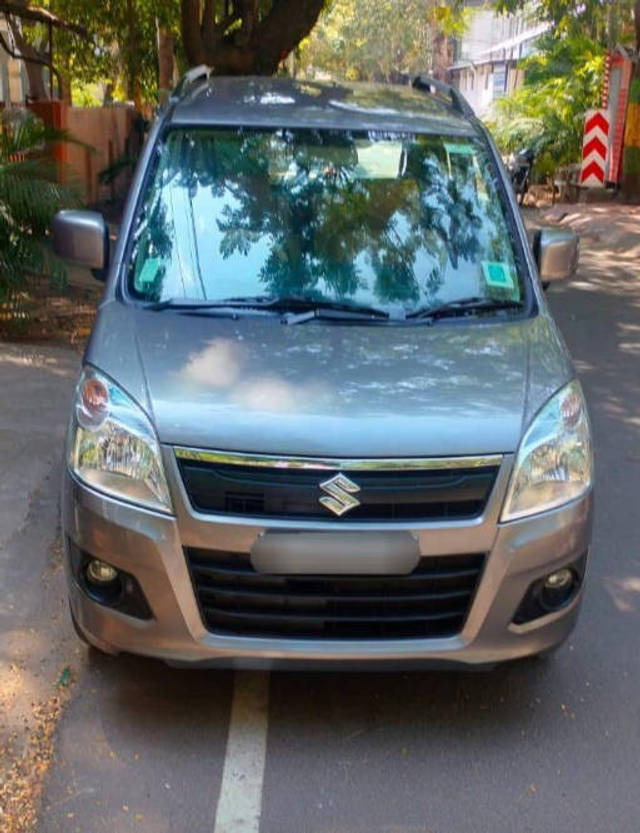 https://images10.gaadi.com/usedcar_image/4601562/original/processed_c229fe1b66d2034b1d7e965e3867d86b.png?imwidth=6400