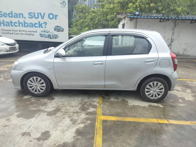 https://images10.gaadi.com/usedcar_image/4601563/original/processed_18da1b36d6d7f2371947a586a9b91b45.jpg?imwidth=6402