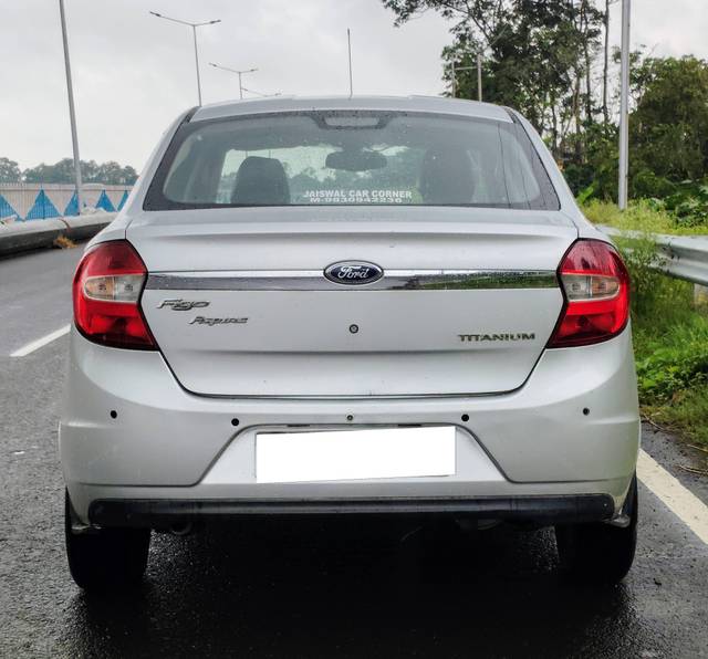 https://images10.gaadi.com/usedcar_image/4601565/original/processed_441e27a36fe8feef46f6d872fa98534c.jpg?imwidth=6401