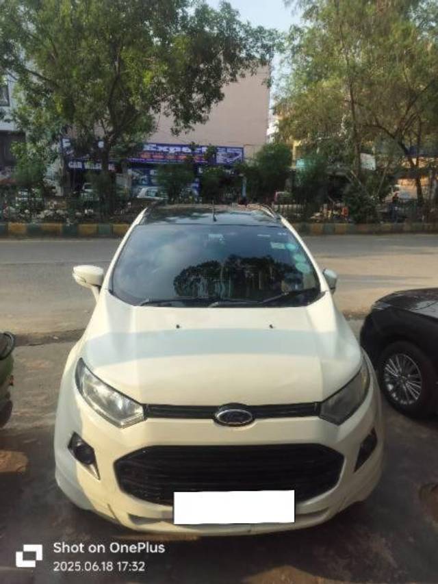 https://images10.gaadi.com/usedcar_image/4601586/original/processed_5bd8a4e4-eec0-44cd-809e-31512f8d70f1.jpg?imwidth=6400