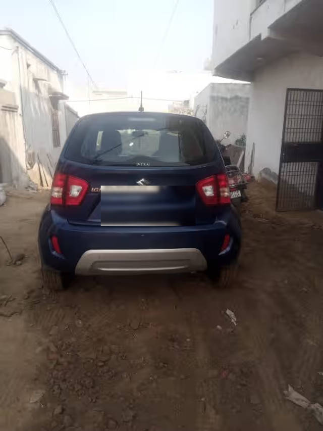 https://images10.gaadi.com/usedcar_image/4601600/original/ea9e10d1-a9ca-4199-b3a1-18e45942daac.png?imwidth=6401