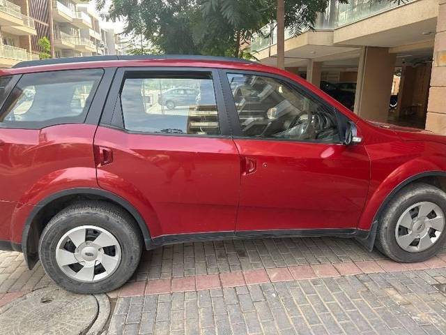 https://images10.gaadi.com/usedcar_image/4601604/original/processed_d420fc5b-2275-414e-8337-e6afc92b13dc.jpeg?imwidth=6400