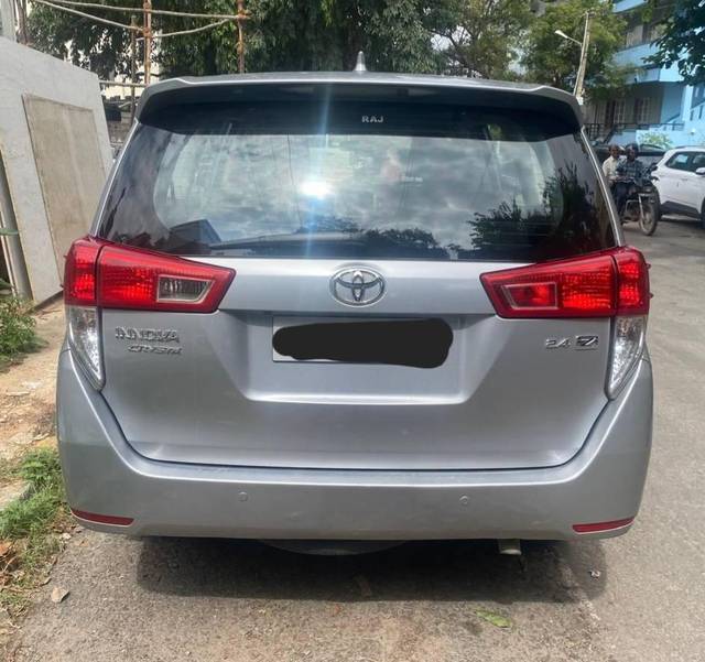 https://images10.gaadi.com/usedcar_image/4601623/original/processed_cd3f54e2-14e6-439b-a8bb-2c567f84b86d.jpg?imwidth=6402
