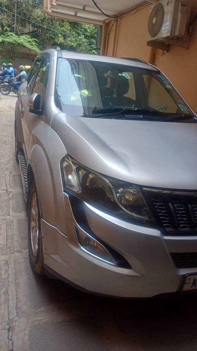 https://images10.gaadi.com/usedcar_image/4601651/original/processed_f3db8c09-c0c5-4f13-aad4-b7cd0f4b8b6b.jpg?imwidth=6401