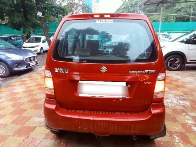 https://images10.gaadi.com/usedcar_image/4601681/original/processed_processed_635bf28c-e804-450b-bd5e-02343351fc7a.jpg?imwidth=6402