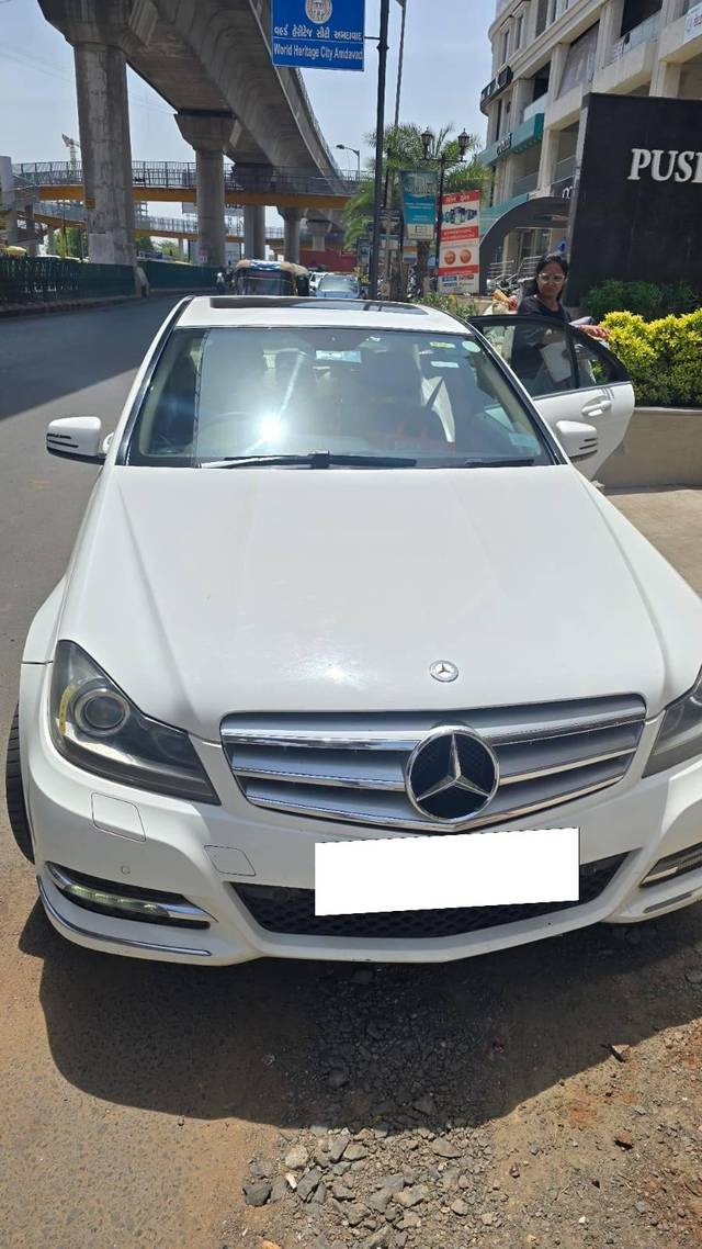 https://images10.gaadi.com/usedcar_image/4601690/original/processed_7fb43b11-9d35-4e2c-ac02-9d4310a38c32.jpg?imwidth=6400