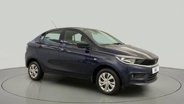 https://images10.gaadi.com/usedcar_image/4601704/original/a922d9a7f0e5410f70c22eb1d5b2f1a4.jpg?imwidth=6400
