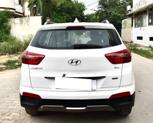 https://images10.gaadi.com/usedcar_image/4601711/original/processed_6b144b1123ee9ce7dd5649f15b67a7a0.jpg?imwidth=6402