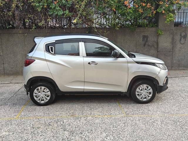 https://images10.gaadi.com/usedcar_image/4601722/original/processed_cc4d937d459b627d4cdc58ef5f80c00d.jpg?imwidth=6401