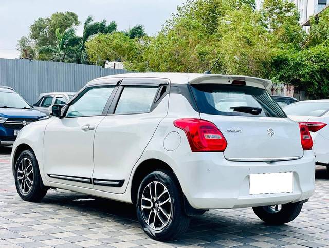 https://images10.gaadi.com/usedcar_image/4601726/original/processed_86bad3782ed860adf6ed514beb7953f5.jpg?imwidth=6402