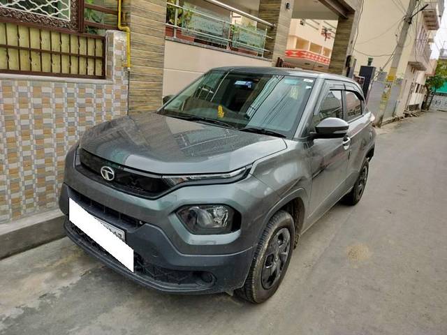 https://images10.gaadi.com/usedcar_image/4601736/original/processed_43dbdba9-b8ff-4477-85fb-92ce942e487d.jpeg?imwidth=6402
