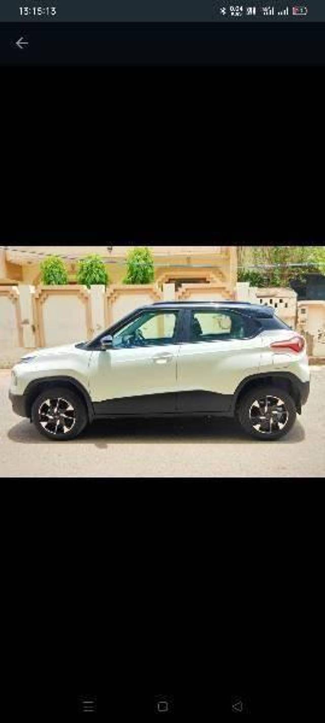 https://images10.gaadi.com/usedcar_image/4601737/original/processed_processed_023d81f2-79af-4be2-8e69-b7917a806e01.jpg?imwidth=6402
