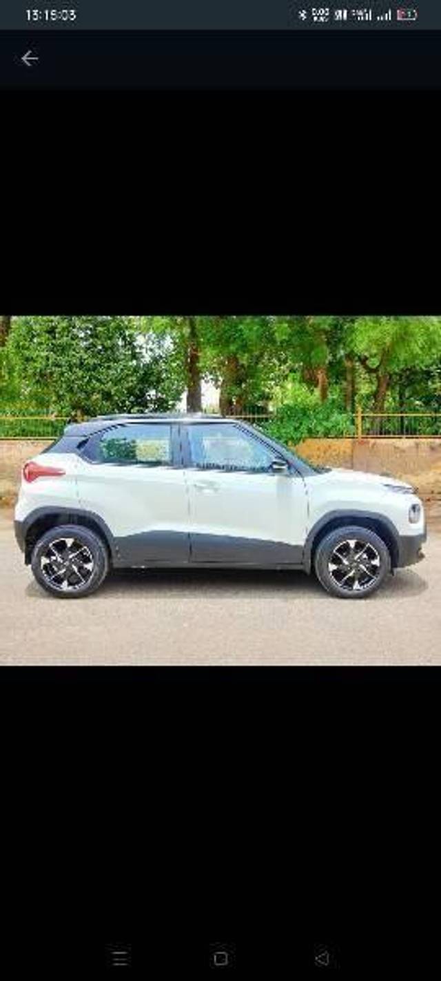 https://images10.gaadi.com/usedcar_image/4601737/original/processed_processed_3aa952fd-8219-40a1-924e-5dffe0759370.jpg?imwidth=6401