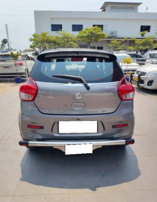 https://images10.gaadi.com/usedcar_image/4601763/original/processed_2d18f5f0-464e-4363-a22e-d7836e2f0663.jpg?imwidth=6402