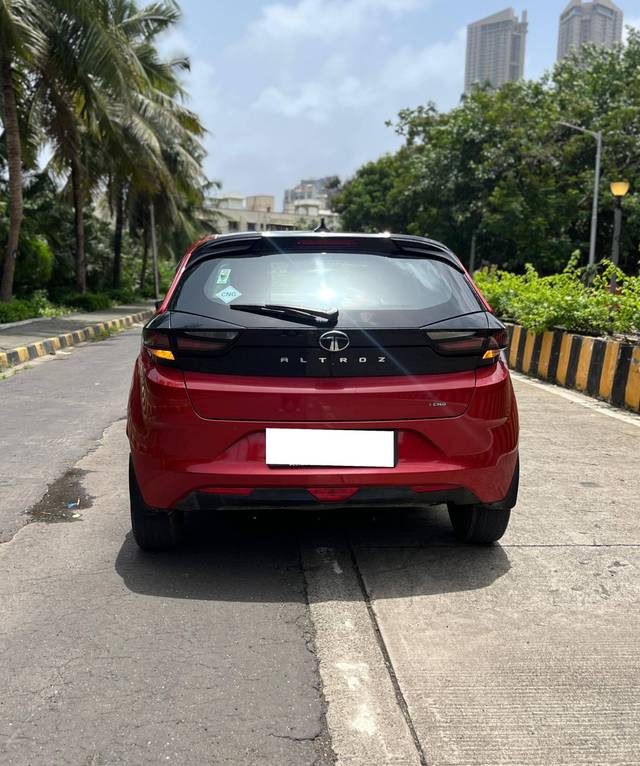 https://images10.gaadi.com/usedcar_image/4601771/original/processed_bc94f4ff8ad1be441344c8b48114da7f.jpeg?imwidth=6402