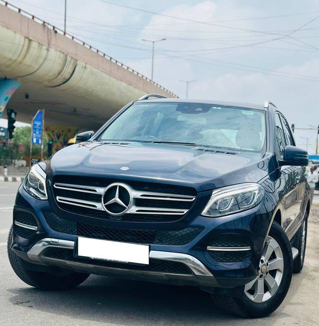 https://images10.gaadi.com/usedcar_image/4601796/original/processed_f1673e0f2a7cfbce385a890a186f6715.jpg?imwidth=6400