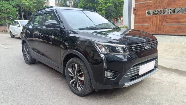 https://images10.gaadi.com/usedcar_image/4601806/original/1e74fba76854aa99d9d7e8d2c0814c75.jpg?imwidth=6400