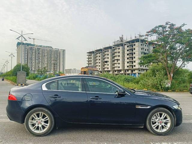 https://images10.gaadi.com/usedcar_image/4601816/original/processed_2f51a2dc45213eb3bc6915c5c5681423.jpg?imwidth=6401
