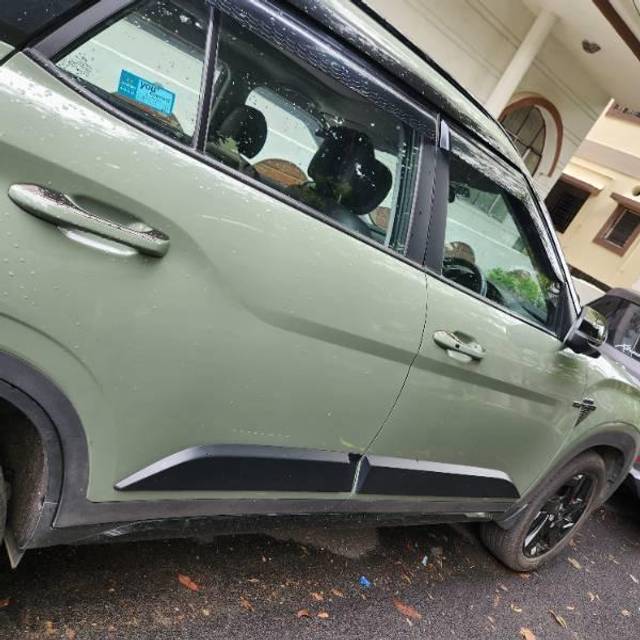 https://images10.gaadi.com/usedcar_image/4601825/original/processed_4982d450-8ebc-49ca-acfb-b9ca3364b3a9.jpg?imwidth=6401