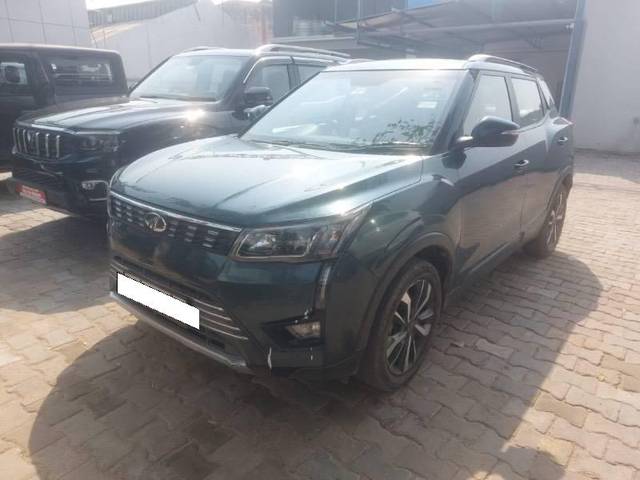 https://images10.gaadi.com/usedcar_image/4601829/original/processed_a823045f-0019-43f4-9aa4-d05f71835e3f.jpeg?imwidth=6401