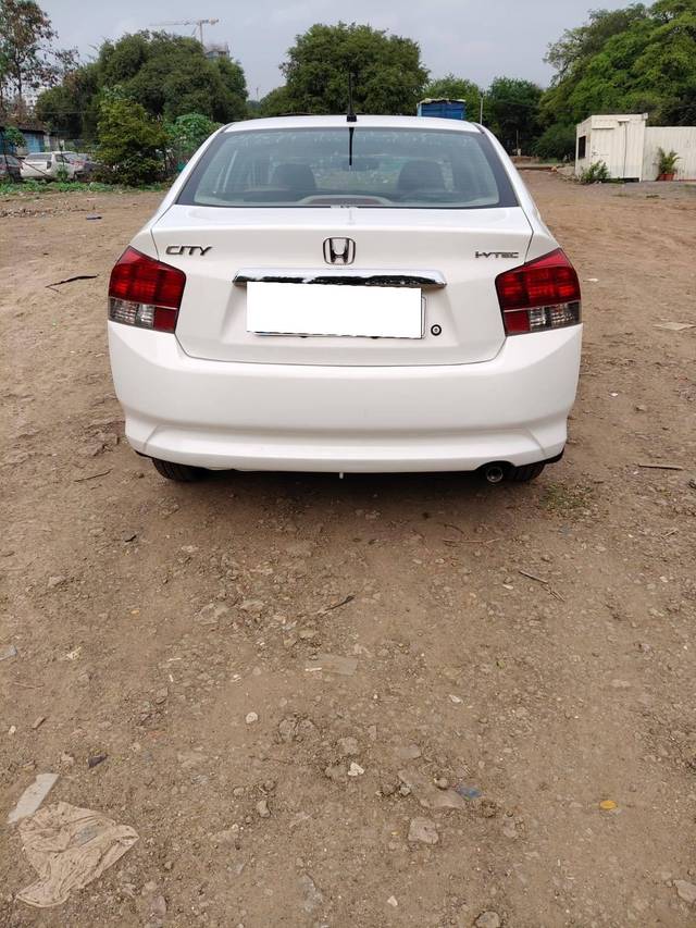 https://images10.gaadi.com/usedcar_image/4601857/original/processed_d1ec006b-e0be-4c71-817c-a1433a0d2de6.jpg?imwidth=6401