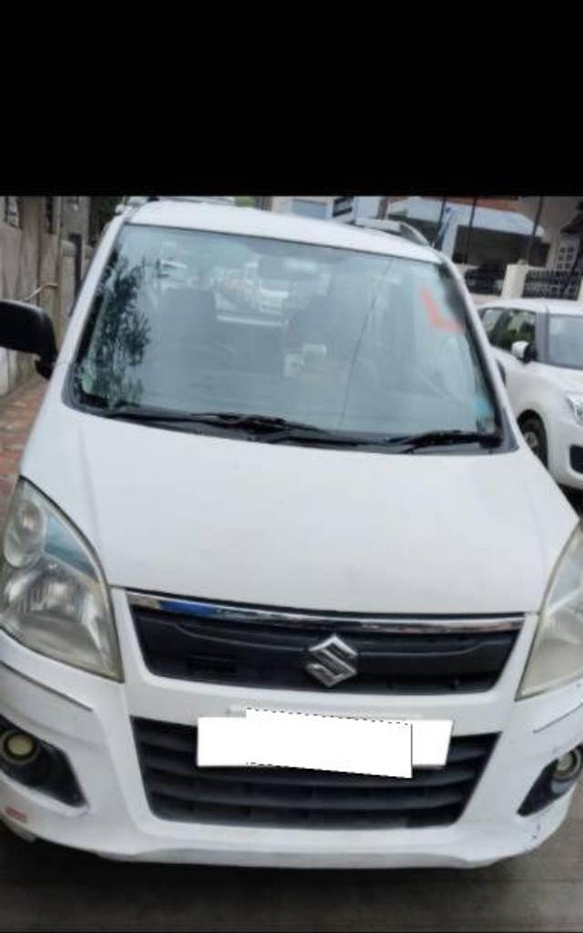 https://images10.gaadi.com/usedcar_image/4601883/original/processed_faaa7a5e-8f31-4567-bde8-00563cf71bfc.jpg?imwidth=6400