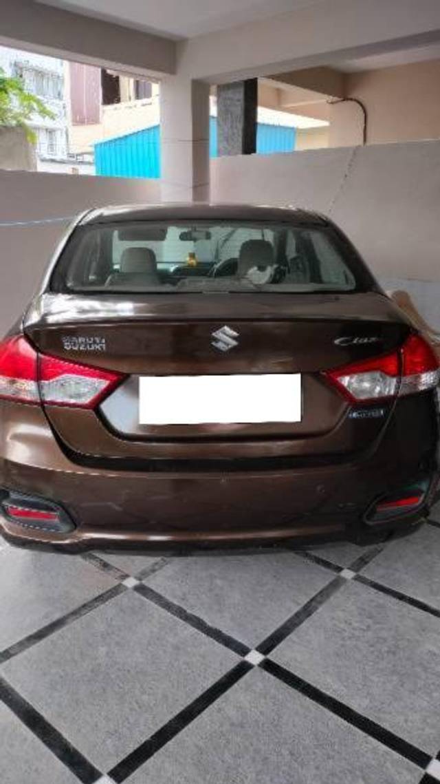 https://images10.gaadi.com/usedcar_image/4601895/original/processed_086a99ff-97a2-416f-94fd-74ed12e00950.jpg?imwidth=6401