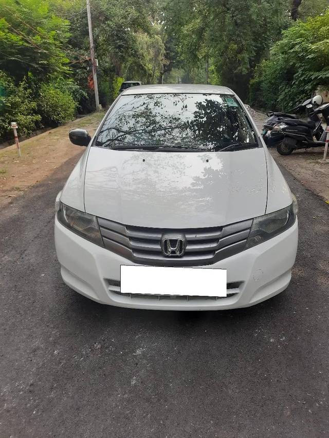https://images10.gaadi.com/usedcar_image/4601919/original/processed_003da020-daff-4604-84e2-198d9ba870d2.jpg?imwidth=6400