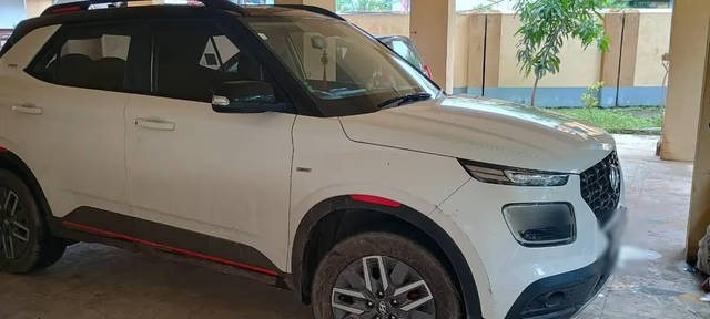 https://images10.gaadi.com/usedcar_image/4602016/original/29296954-b5da-474b-9928-eb430c593fe7.png?imwidth=6400