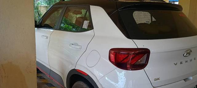 https://images10.gaadi.com/usedcar_image/4602016/original/processed_9773971d-cccf-42ba-9e5b-336179a4d39d.jpeg?imwidth=6402