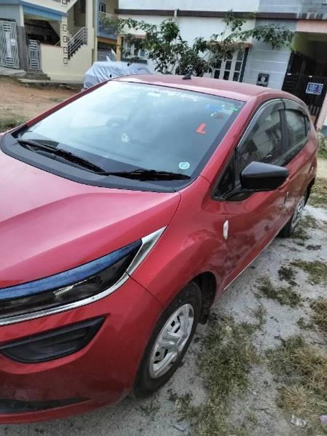 https://images10.gaadi.com/usedcar_image/4602082/original/processed_f63aa39e-80c7-40e3-82c0-0ae1c37ea1f3.jpg?imwidth=6402
