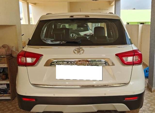 https://images10.gaadi.com/usedcar_image/4602140/original/processed_564cc924-7be8-4745-9dc6-2e3fd100776c.jpg?imwidth=6401