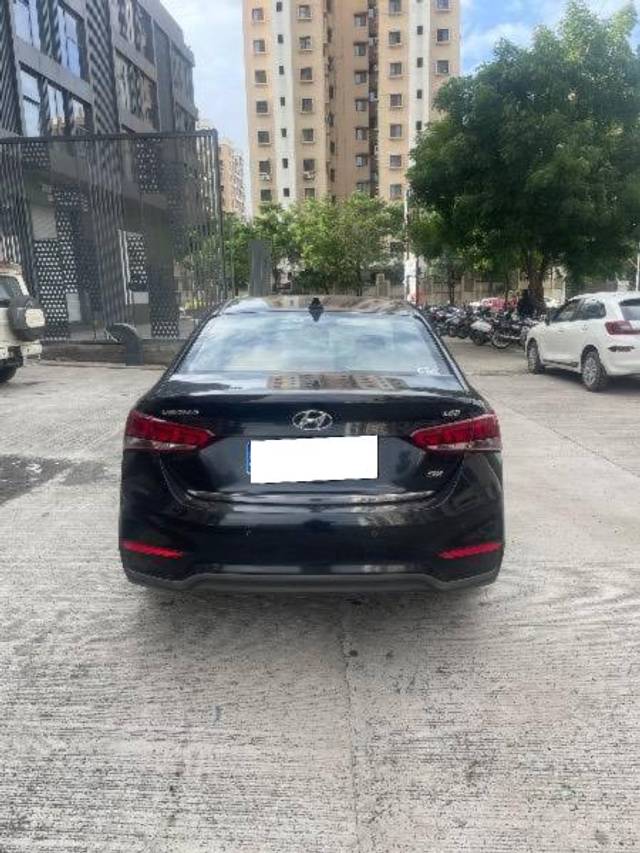 https://images10.gaadi.com/usedcar_image/4602148/original/processed_7925ea30-9fb6-4d5e-85fd-fd020b6fbc29.jpeg?imwidth=6401