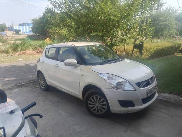 https://images10.gaadi.com/usedcar_image/4602218/original/processed_cdc84ce2-e21c-46c4-a8fc-9a821aefe2cc.jpg?imwidth=6401
