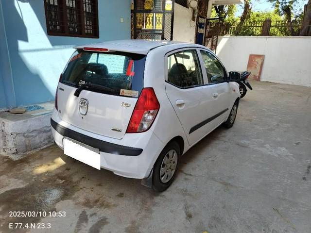 https://images10.gaadi.com/usedcar_image/4602235/original/processed_12f04086-0fdb-42fb-9cab-ee3e90ab7f47.jpg?imwidth=6402