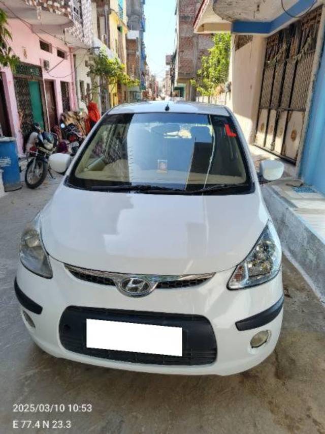 https://images10.gaadi.com/usedcar_image/4602235/original/processed_5045f1ce-74df-4251-ae12-2f143599cbef.jpg?imwidth=6400