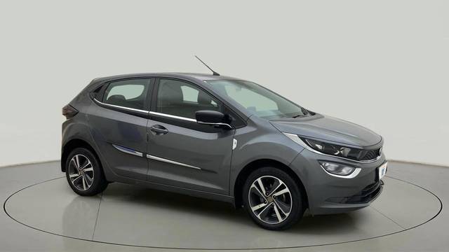 https://images10.gaadi.com/usedcar_image/4602259/original/e4f9428dfbcdb47d92320a6bb4f8a046.jpg?imwidth=6400