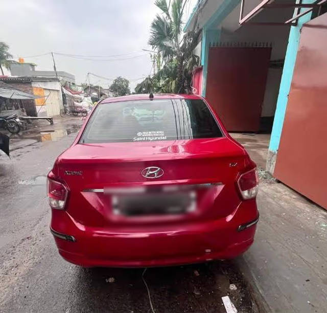 https://images10.gaadi.com/usedcar_image/4602278/original/437255db-6a44-41ed-bff6-8e1ae75219c3.png?imwidth=6401
