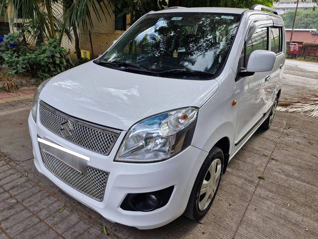 https://images10.gaadi.com/usedcar_image/4602322/original/processed_8803aa7a-6ee6-4af0-82fc-c3c079283fc9.jpg?imwidth=6402
