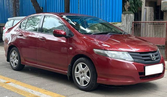 https://images10.gaadi.com/usedcar_image/4602336/original/processed_6d3da08936a8ce72fd8041864551cd39.jpg?imwidth=6400