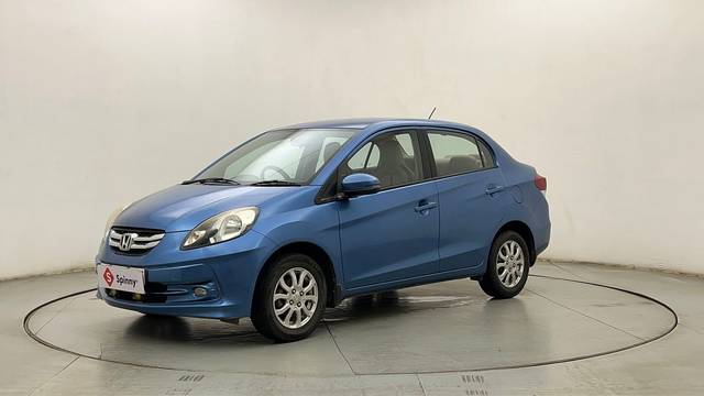https://images10.gaadi.com/usedcar_image/4602405/original/8a746f00c2a63ed02b88d7bb5075aeb2.JPG?imwidth=6400