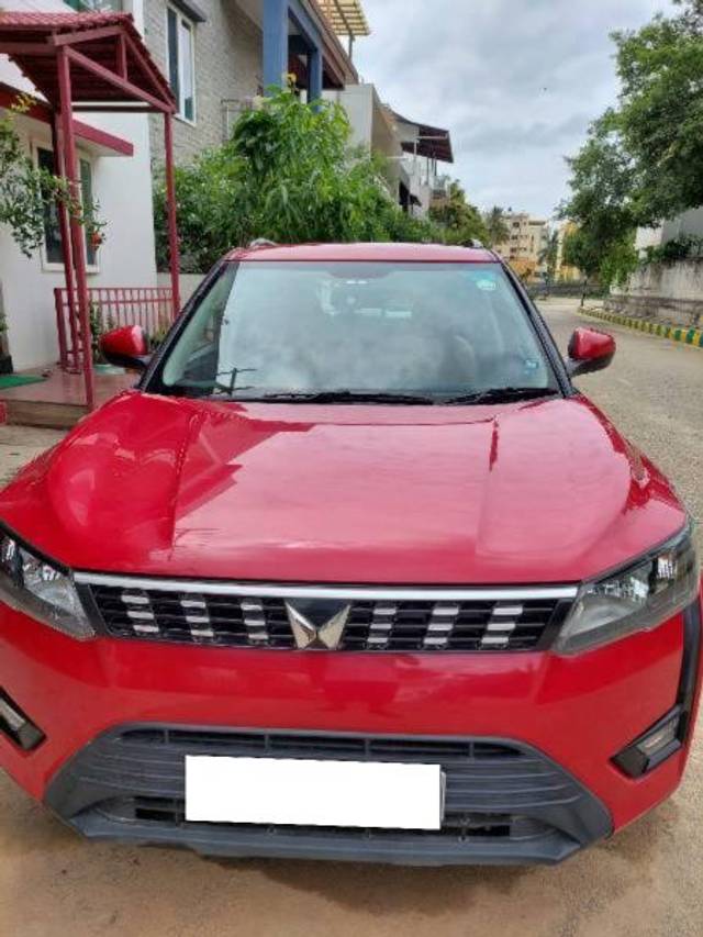 https://images10.gaadi.com/usedcar_image/4602407/original/processed_0706353e-ae3d-45c7-abc6-d060205323d7.jpg?imwidth=6400