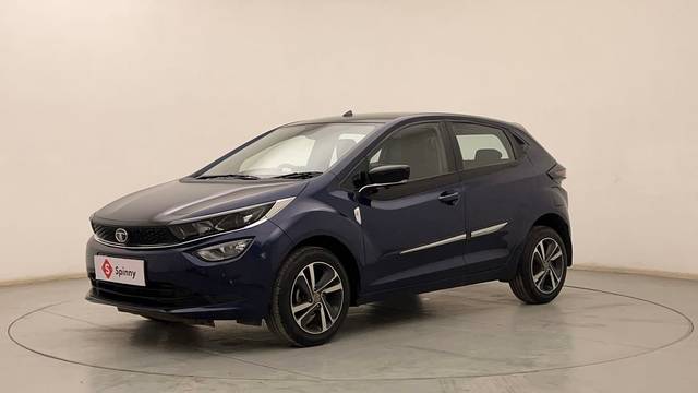 https://images10.gaadi.com/usedcar_image/4602436/original/615fd7cfe397eca9c7ea9bc915edea5e.JPG?imwidth=6400