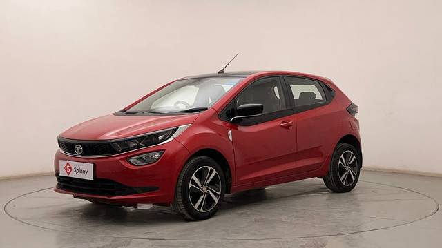 https://images10.gaadi.com/usedcar_image/4602441/original/912a497940f2cf58ad563f88f878bd2b.JPG?imwidth=6400